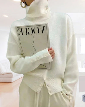 Women's Ribbed Raglan Sleeve Turtleneck Sweater — View 3