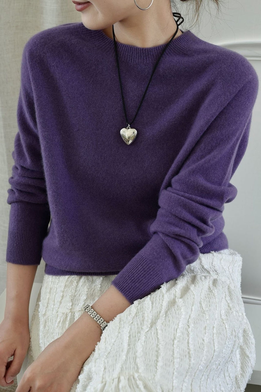 Women's Wool Relaxed Fit V Neck Sweater — View 2