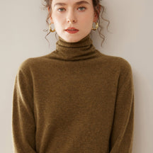 Women's Cashmere Mock Neck Sweater — View 7