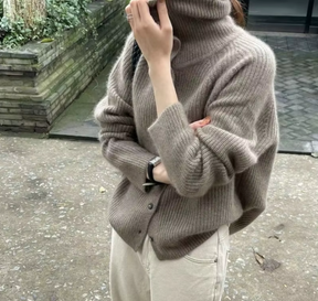 Women's Cashmere Turtleneck Sweater — View 2