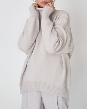 Women's Wool Blend Oversized Turtleneck Sweater — View 9