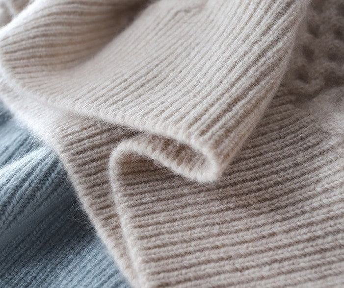 Women's Cashmere Turtleneck Sweater — View 6