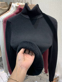 Women's Cashmere Oversized Turtleneck Sweater — View 7
