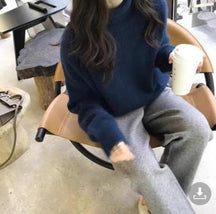 Women's Cashmere Turtleneck Sweater — View 16