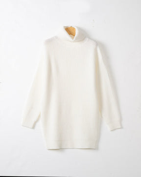 Women's Oversized Ribbed Drop Shoulder Turtleneck Sweater — View 7