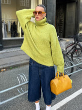 Women's Mohair Blend Oversized Ribbed Turtleneck Sweater — View 6