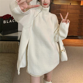 Women's Oversized Ribbed Zip Front Turtleneck Sweater — View 4