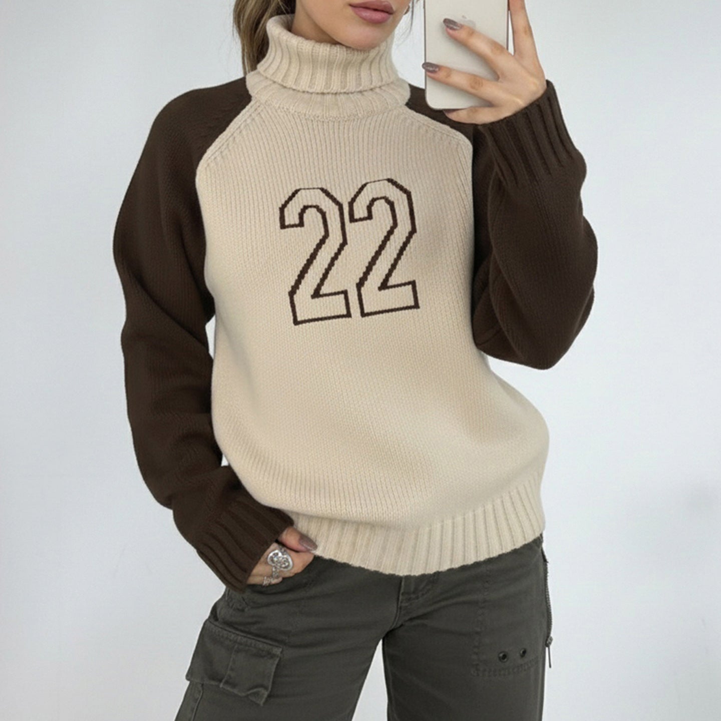 Women's Ribbed Colorblock Raglan Sleeve Turtleneck Sweater — View 2