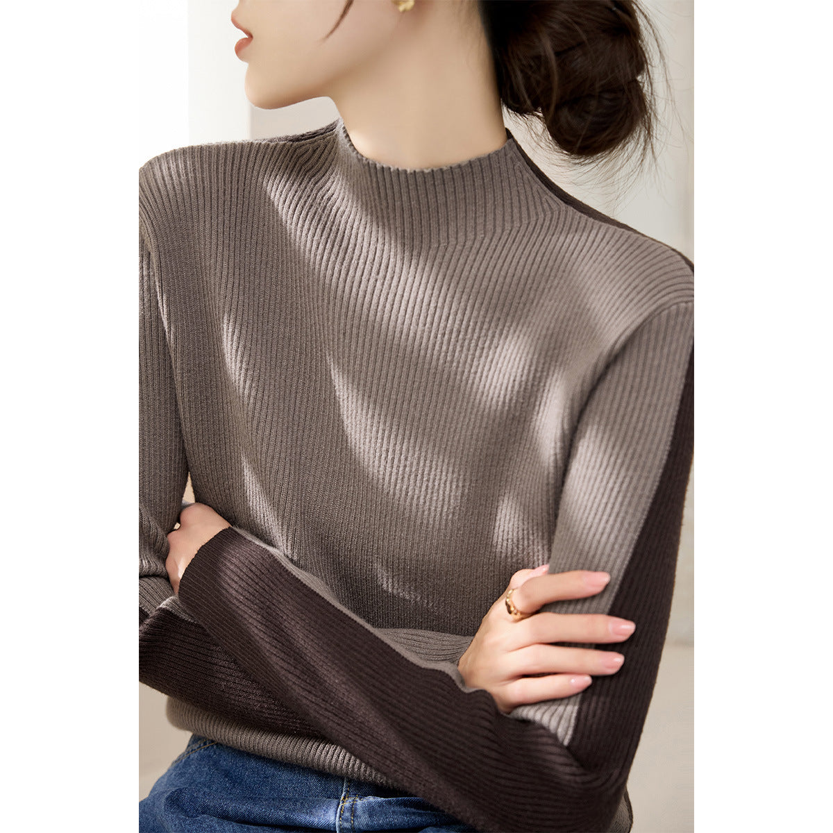 Women's Ribbed Textured Turtleneck Sweater — View 3