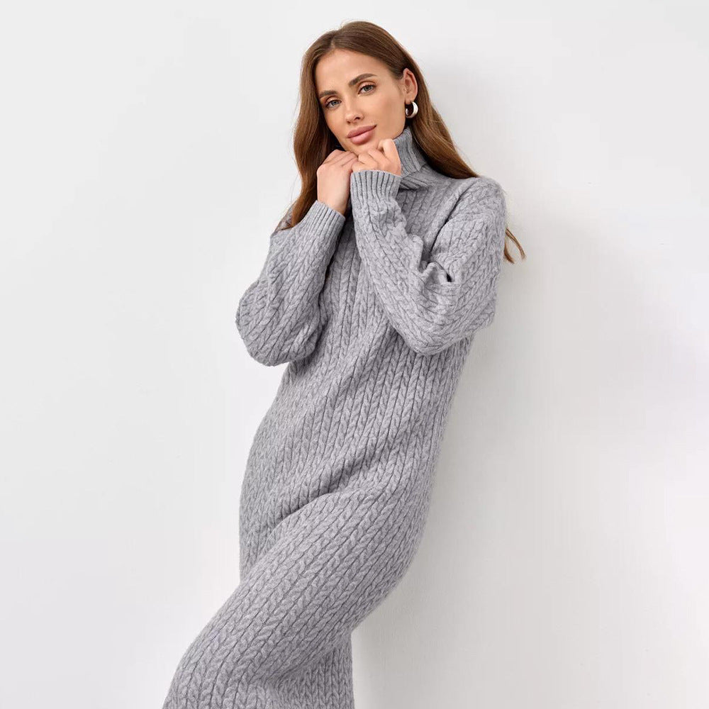 Women's Relaxed Fit Cable Knit Chunky Knit Turtleneck Sweater — View 2