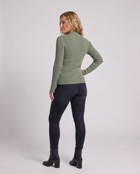 Women's Fitted Ribbed Textured Turtleneck Sweater — View 4