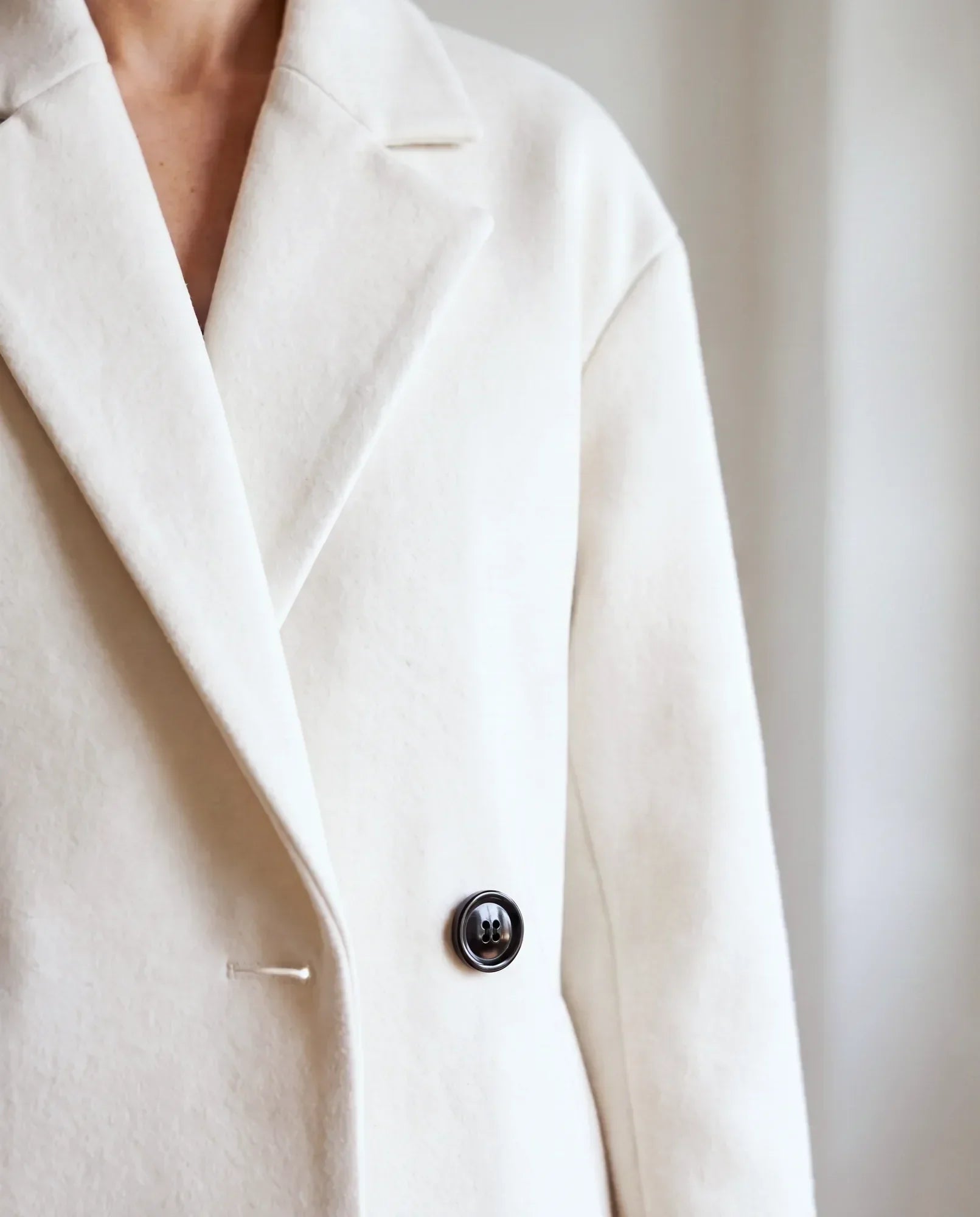 Women's White Long Oversized Wool-Look Coat | Astrid - Juana Fashion