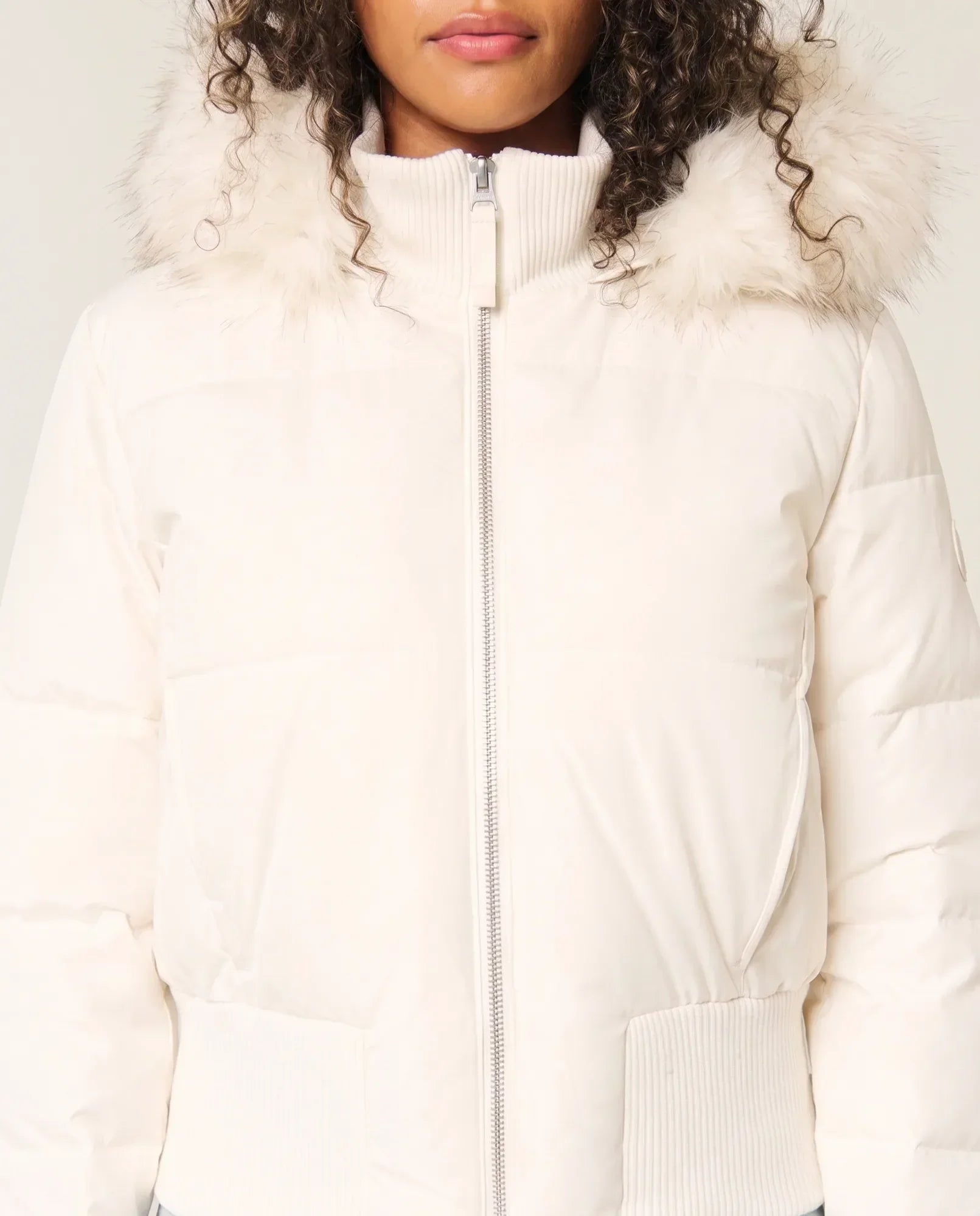 Women's Cropped Hooded Quilted Jacket | Blythe in Black - Juana Fashion