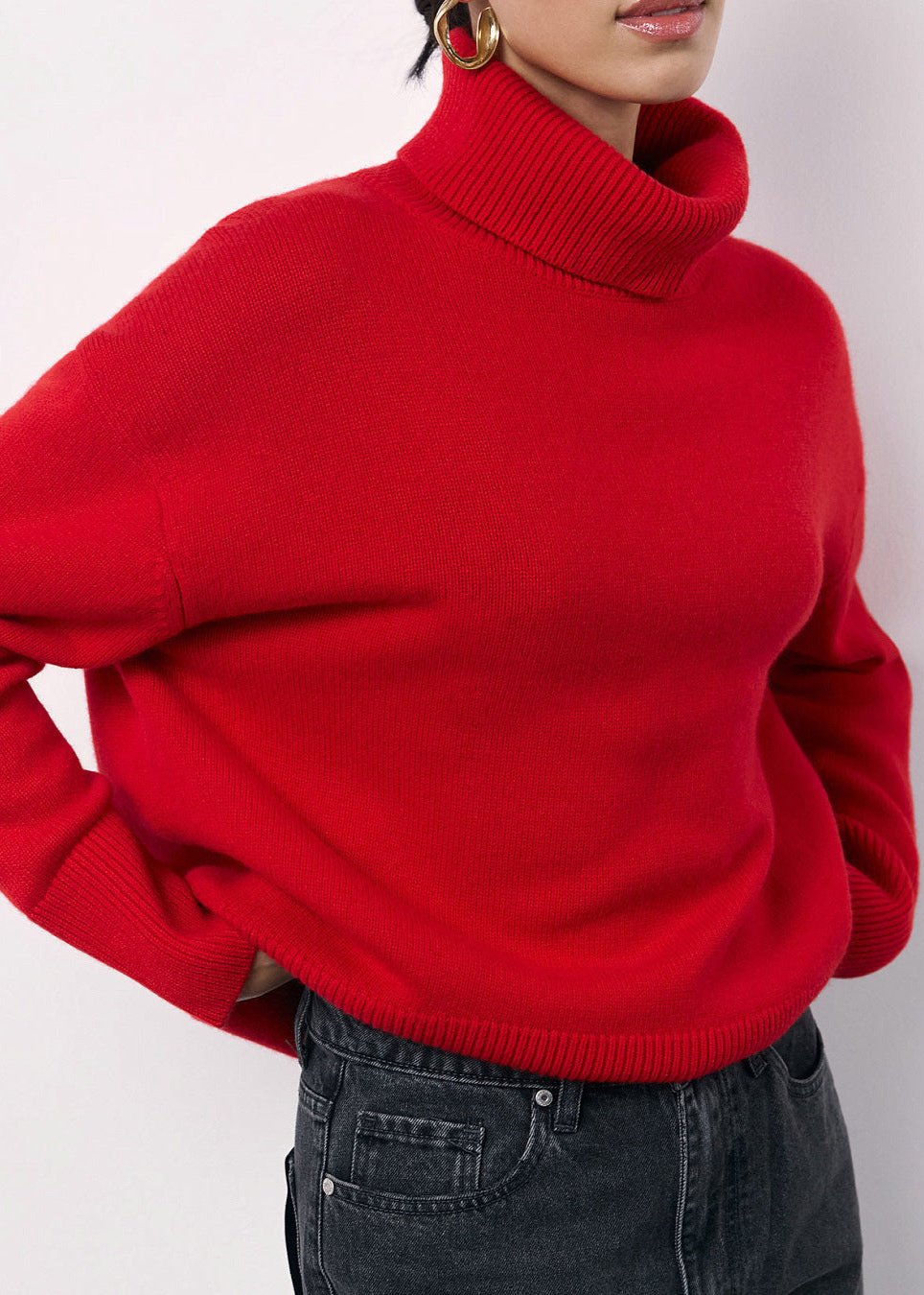 Women's Oversized Fine Knit Turtleneck Sweater — View 6