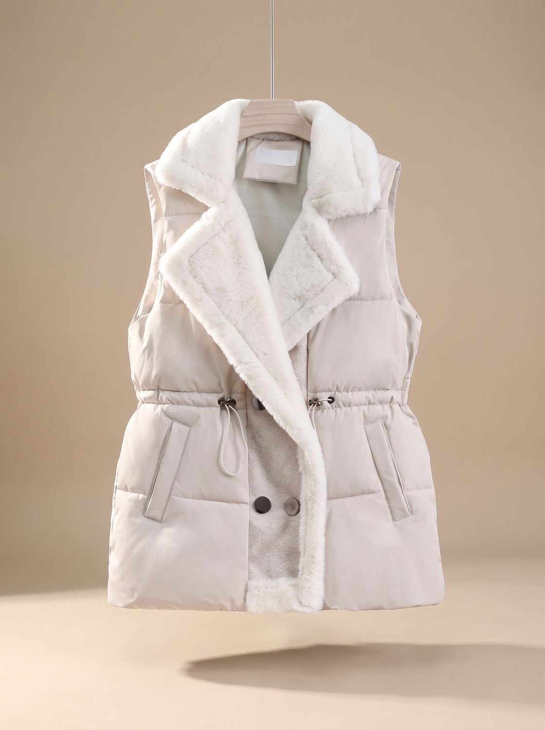 Women's Quilted Vest with Faux Fur Collar | Hannah in Black - Juana Fashion
