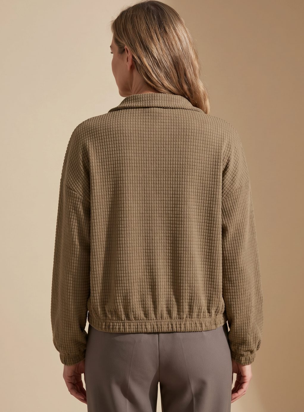 Women's Cropped Waffle-Texture Snap-Front Jacket | Leonie in Apricot - Juana Fashion