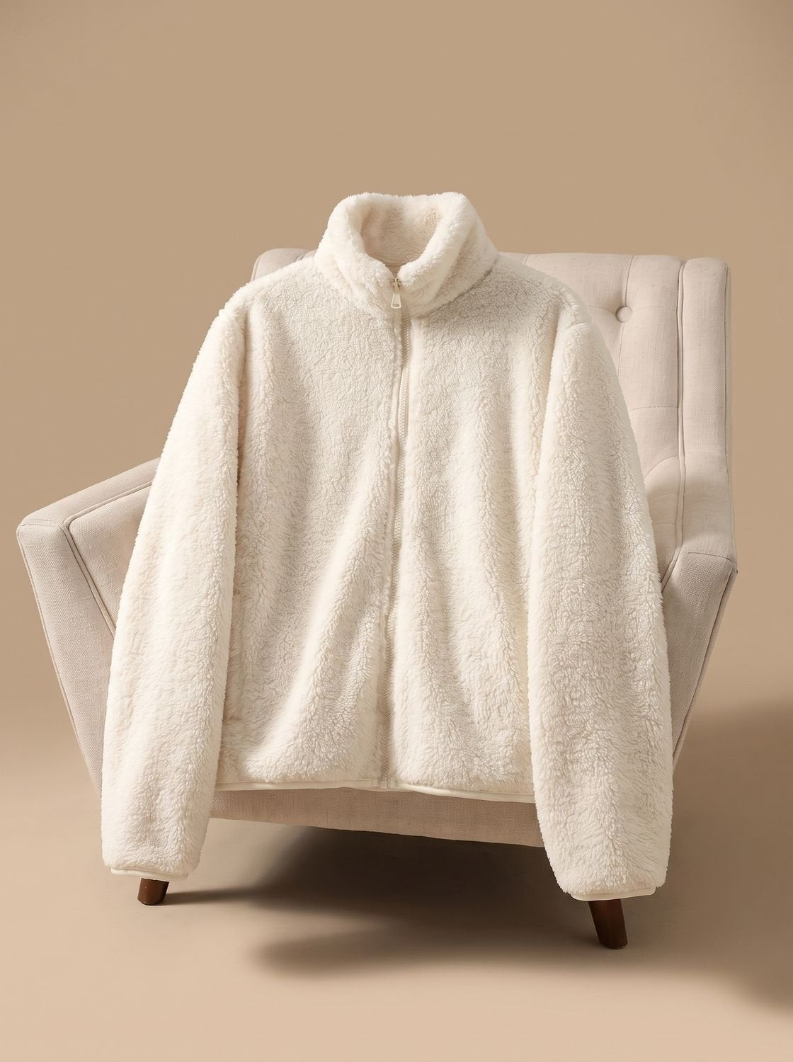 Women's Oversized Stand-Collar Fleece Jacket | Annika in Beige - Juana Fashion