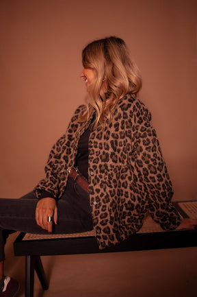 Women's Oversized Leopard Print Snap-Front Jacket | Luisa in Leopard Print - Juana Fashion