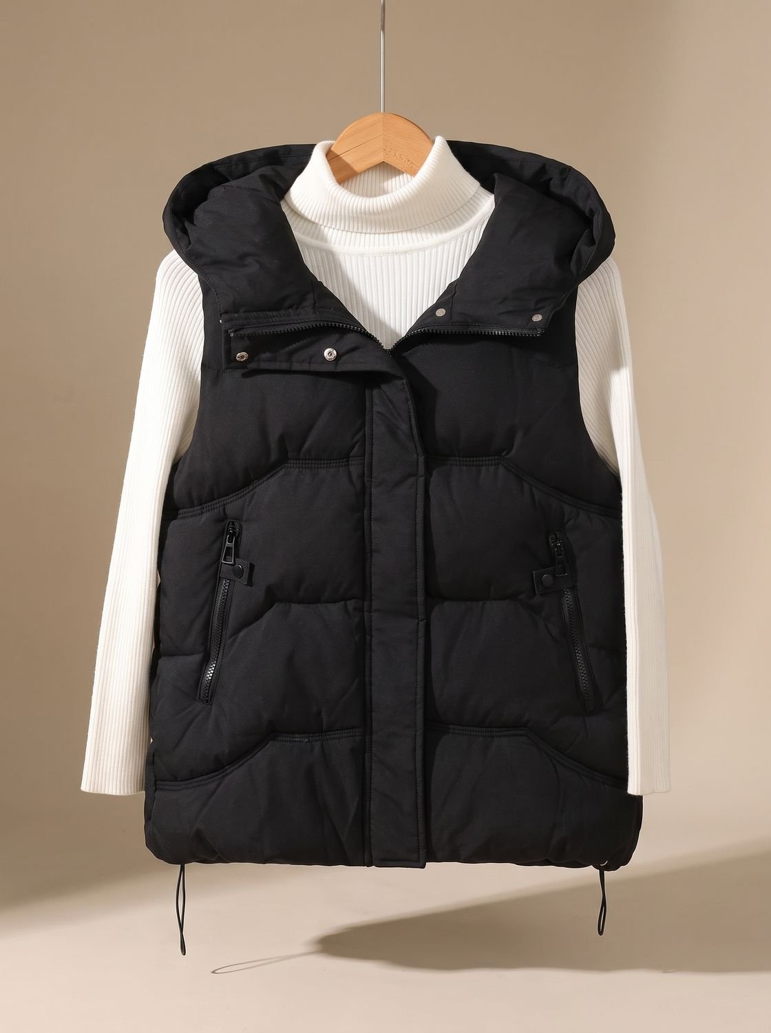 Women's Insulated Hooded Vest with Zippered Pockets | Annika in Black - Juana Fashion