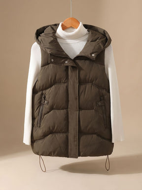 Women's Insulated Hooded Vest with Zippered Pockets | Annika in Green - Juana Fashion