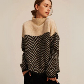 Women's Chunky Knit Turtleneck Sweater — View 4