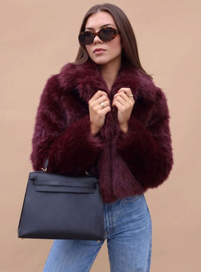 Women's Short Fitted Faux Fur Coat | Elisabeth - Juana Fashion