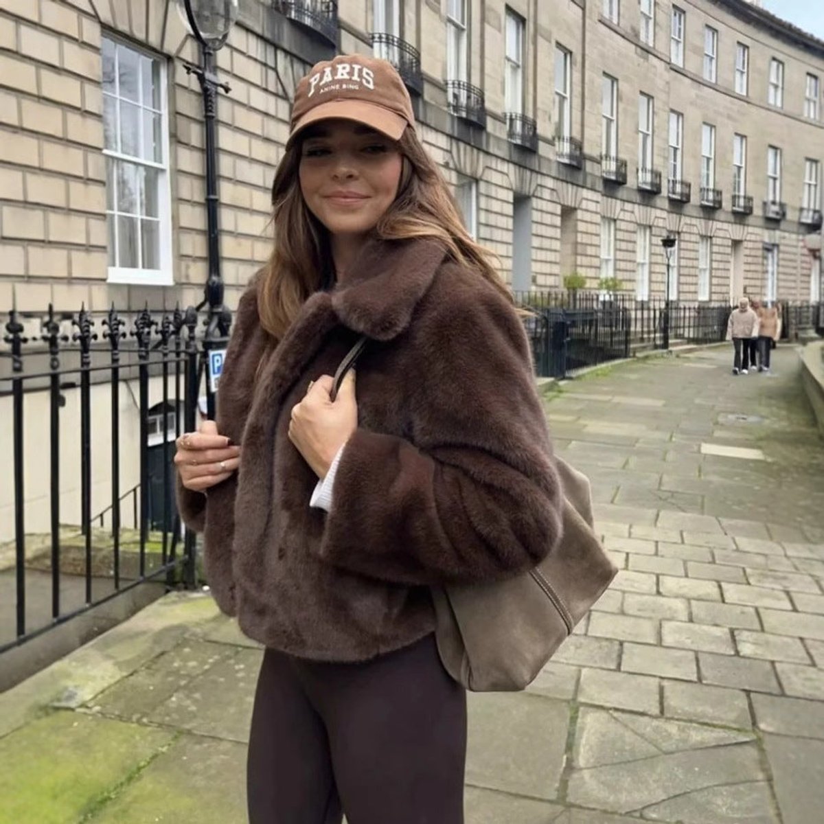 Women's Cropped Faux Fur Jacket with Collar | Emilia - Juana Fashion