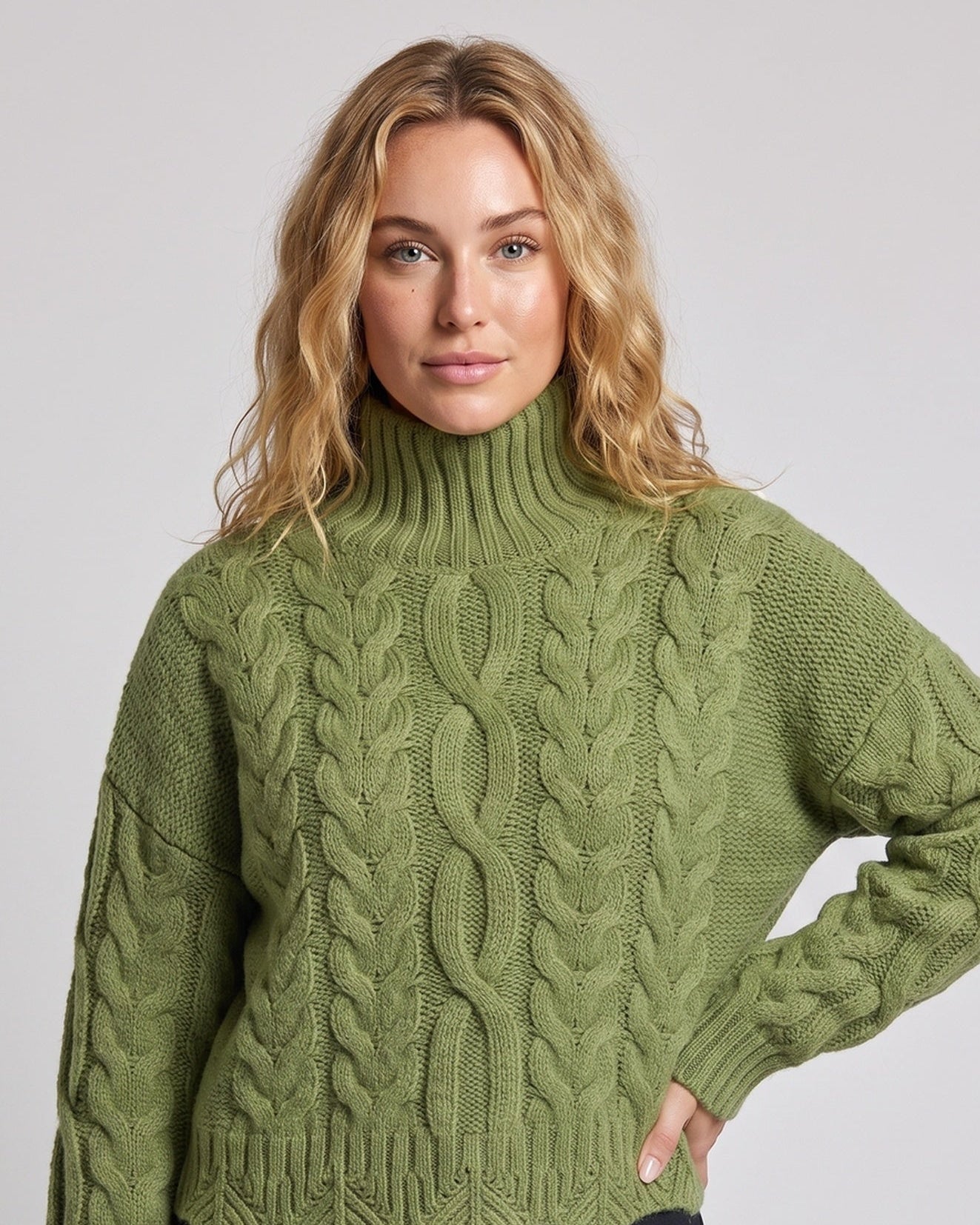 Women's Cable Knit Ribbed Chunky Knit Turtleneck Sweater — View 2
