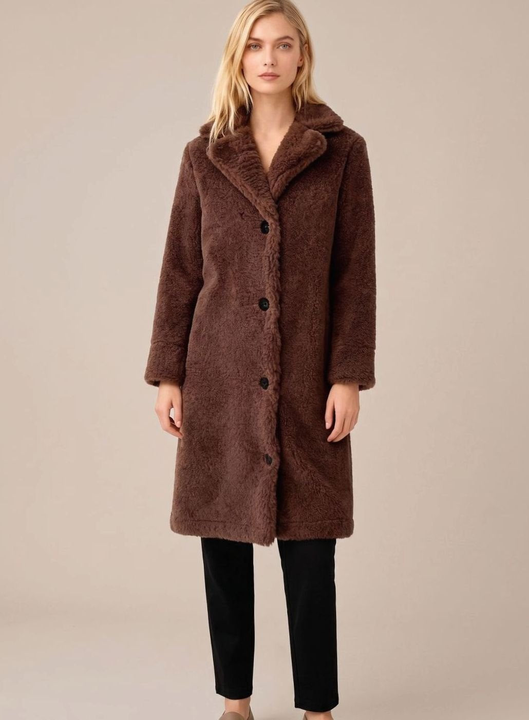 Women's Long Oversized Plush Coat | Clara in Beige - Juana Fashion