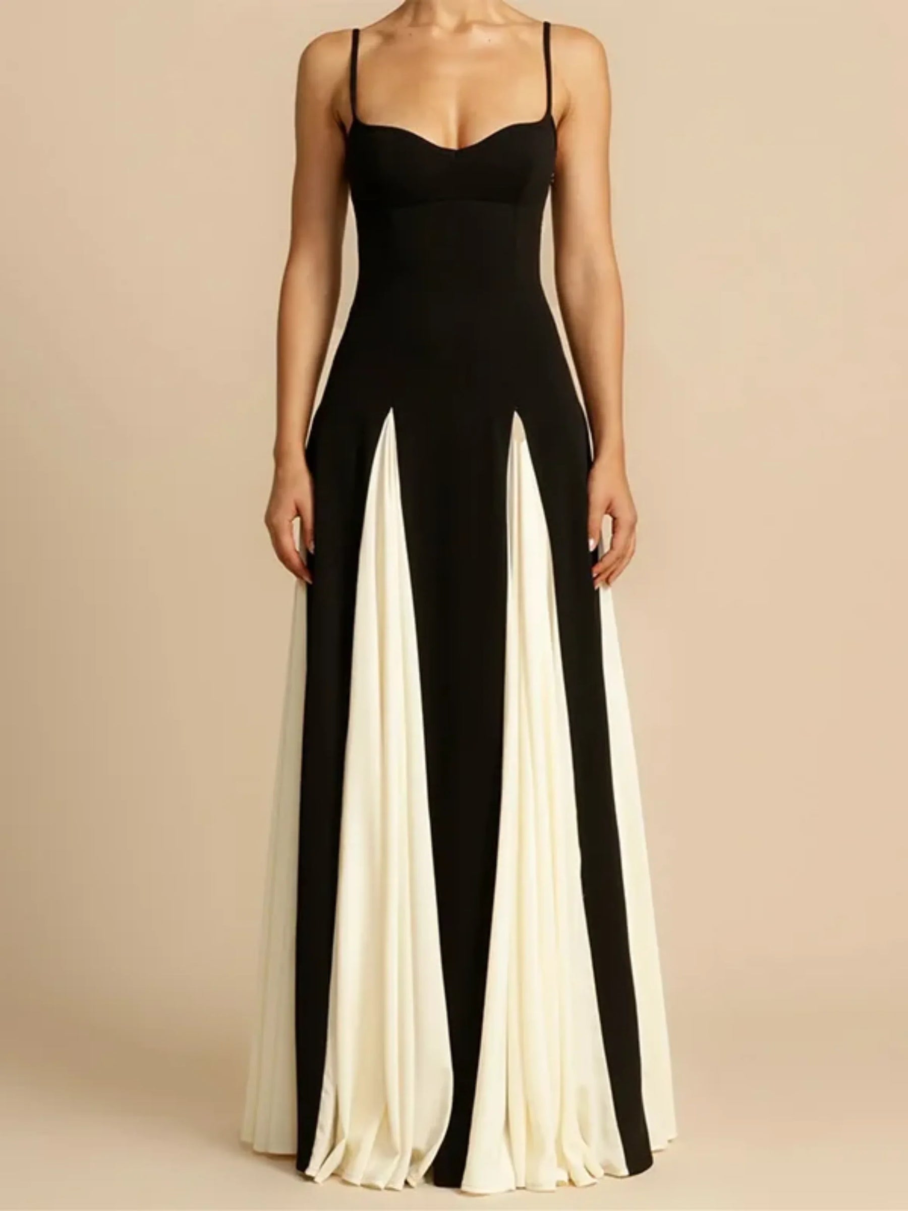 Women's Sweetheart Maxi Evening Dress with Flared Skirt
